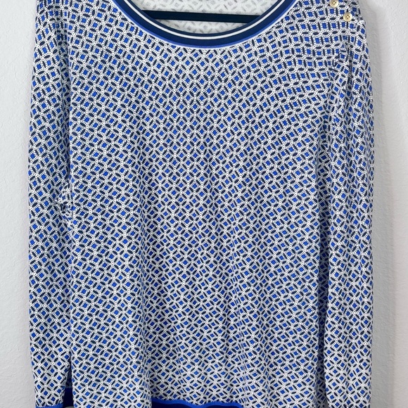 Talbots Blue and White Chic Geometric Patterned Blouse with Button Detail 2x - Picture 1 of 9